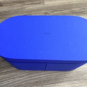 Special edition Dyson Airwrap full set + travel case